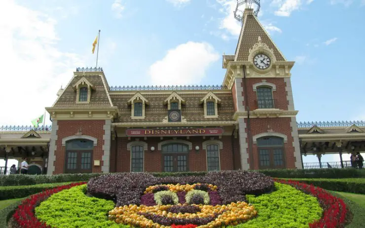 Hong Kong Disneyland Halloween Season Hong Kong Disneyland Halloween Season